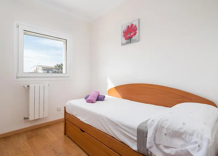 Alzina Sus Vacaciones De Verano En Cala Millor, Mallorca * Cala Millor (Mallorca)