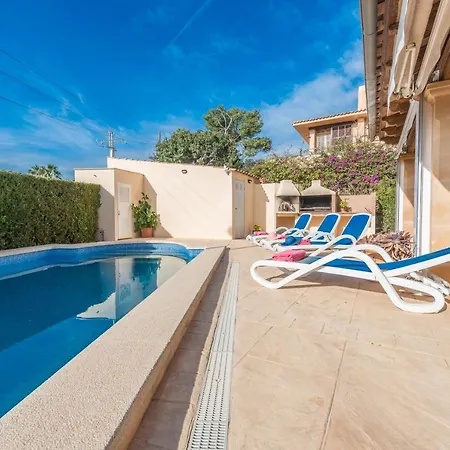 Alzina Sus Vacaciones De Verano En Cala Millor, Mallorca Willa *