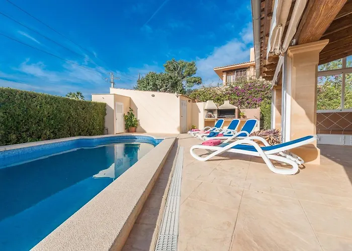 Alzina Sus Vacaciones De Verano En Cala Millor, Mallorca فيلة *