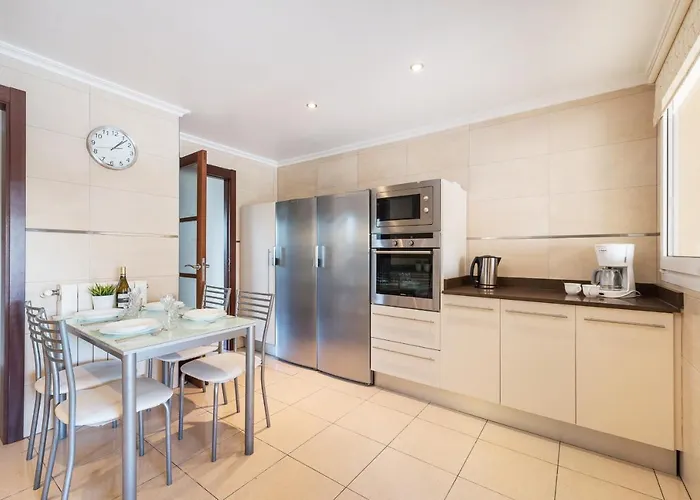 别墅 Alzina Sus Vacaciones De Verano En Cala Millor, Mallorca