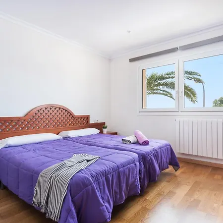 Alzina Sus Vacaciones De Verano En Cala Millor, Mallorca Cala Millor (Mallorca)